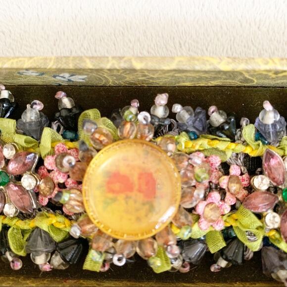 Mille Fleur Vintage Victorian Floral Multi Crystal Stone Bracelet - Picture 3 of 7